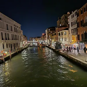 ca-di-luna-venezia.hotelinveneto.com/